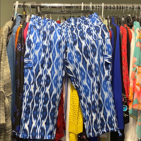 Zenergy Pants & Jumpsuits Zenergy Royal White Capri Pants 2x Petite